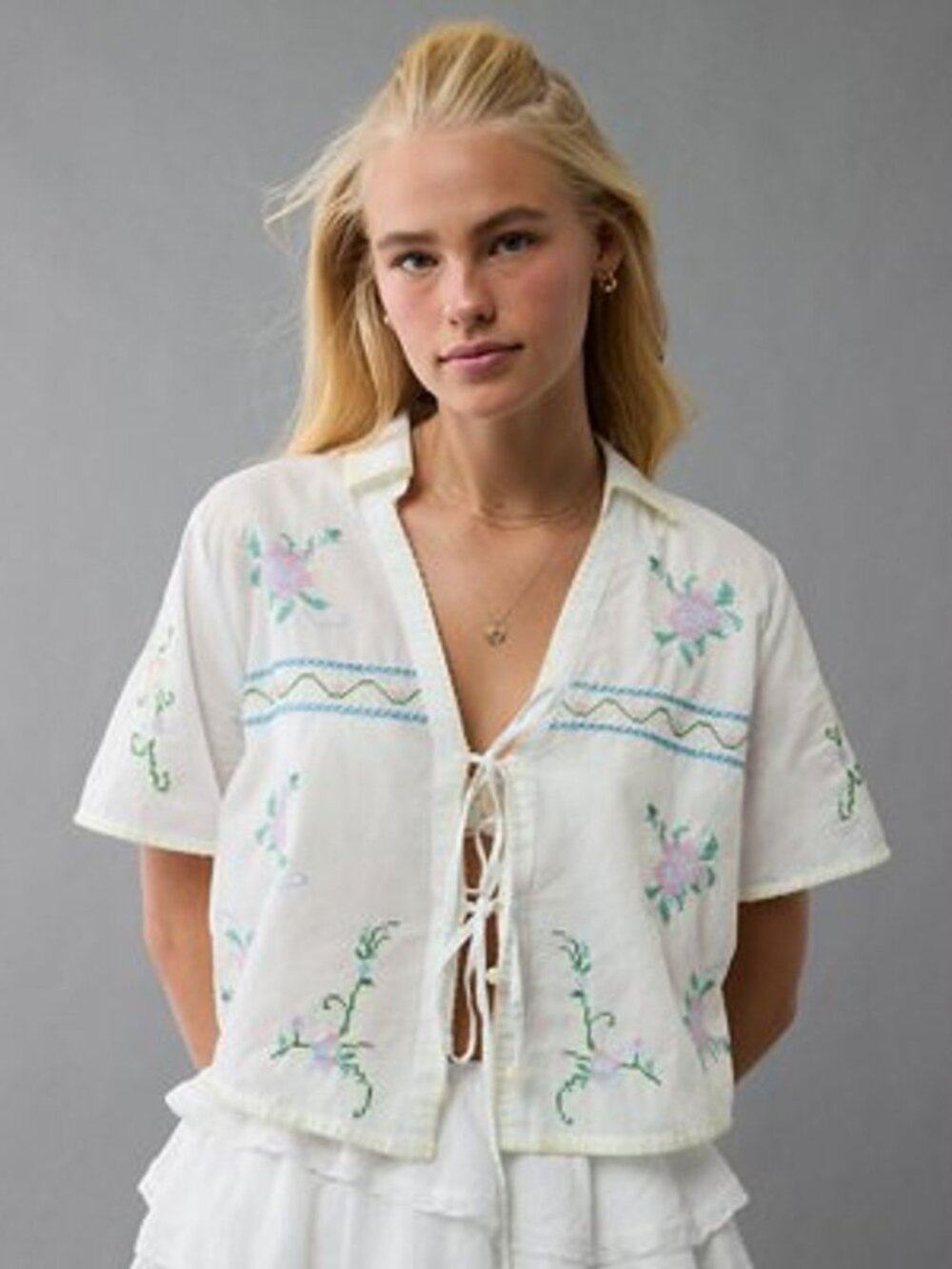 American Eagle | Eyelet top and shorts set